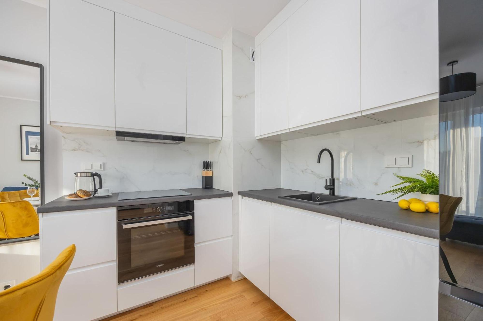 Elegant In With Parking And Desk For Remote Work By Renters Apartment Warsaw